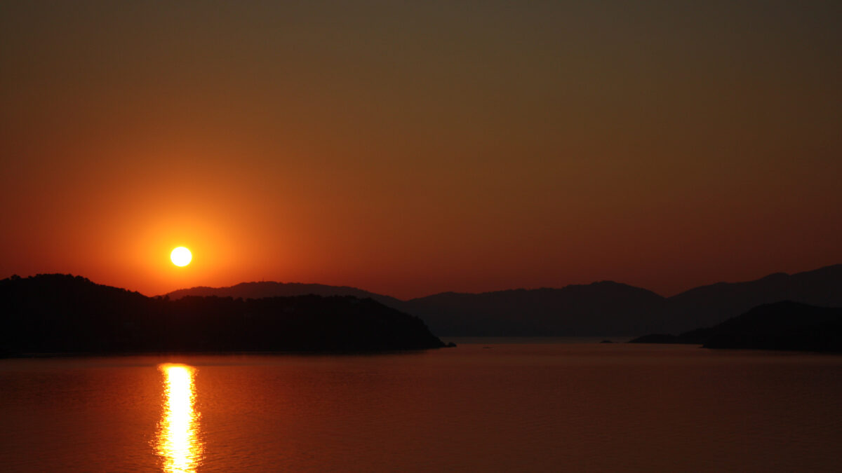 Sonnenuntergang Berge Meer Griechenland