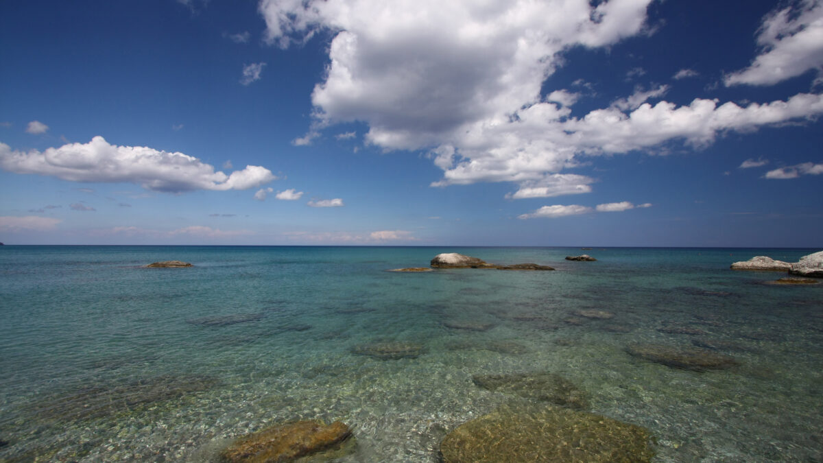 Strand Meer türkises Meer blauer Himmel Griechenland